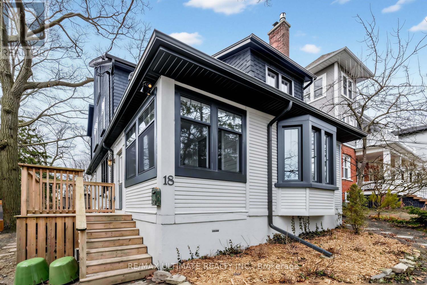 18 BLANTYRE AVENUE, Toronto (Birchcliffe-Cliffside), Ontario, M1N2R4 — Photo 4