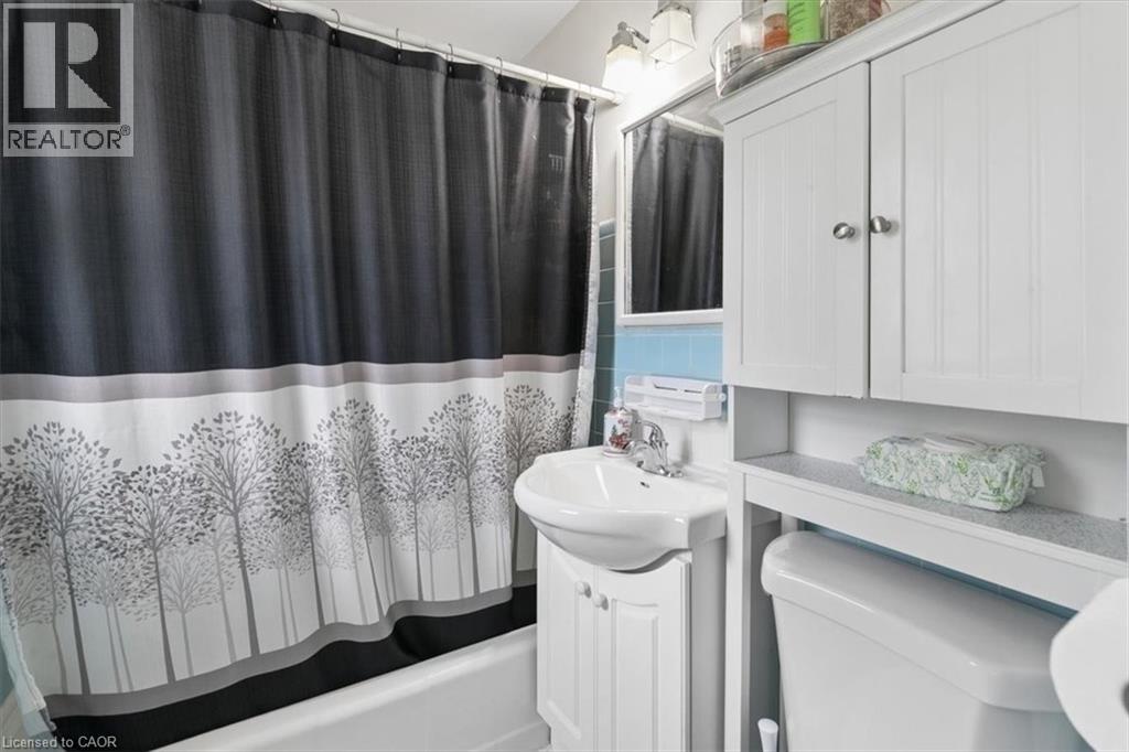 18 GOWDY Avenue, Guelph, Ontario, N1H2K7 — Photo 12