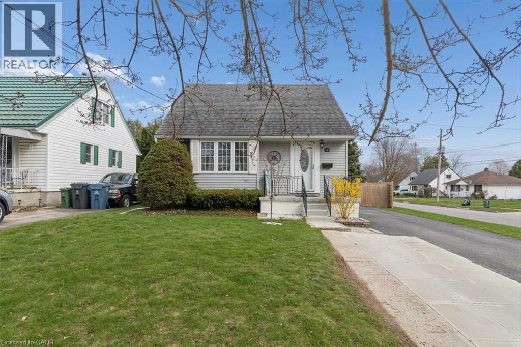 18 GOWDY Avenue, Guelph, Ontario, N1H2K7 — Photo 2