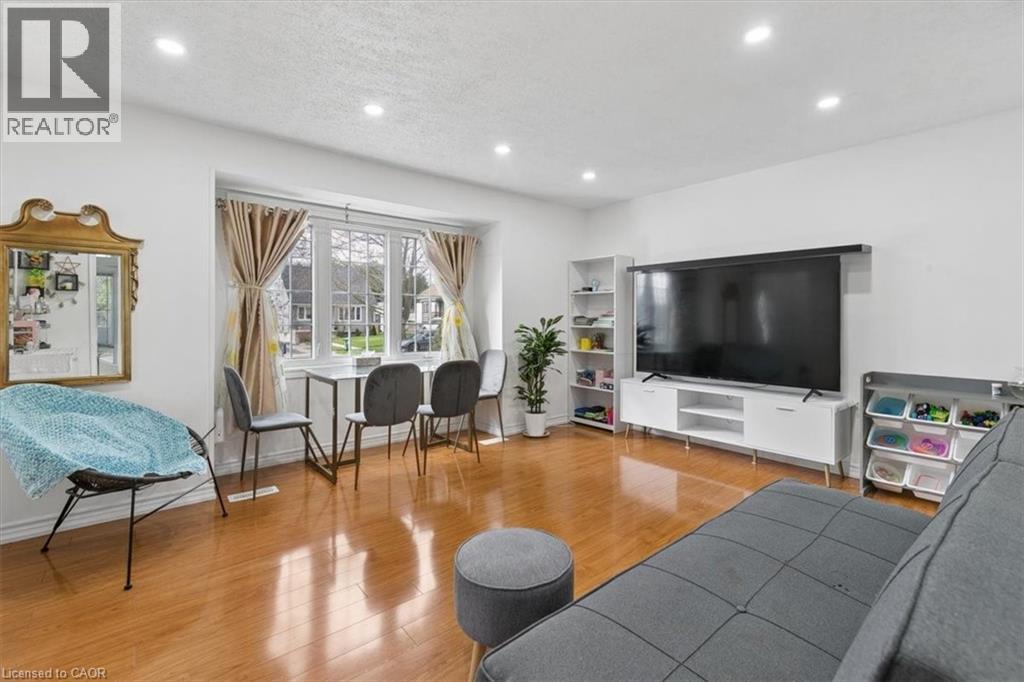 18 GOWDY Avenue, Guelph, Ontario, N1H2K7 — Photo 5