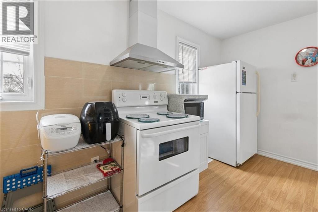18 GOWDY Avenue, Guelph, Ontario, N1H2K7 — Photo 9
