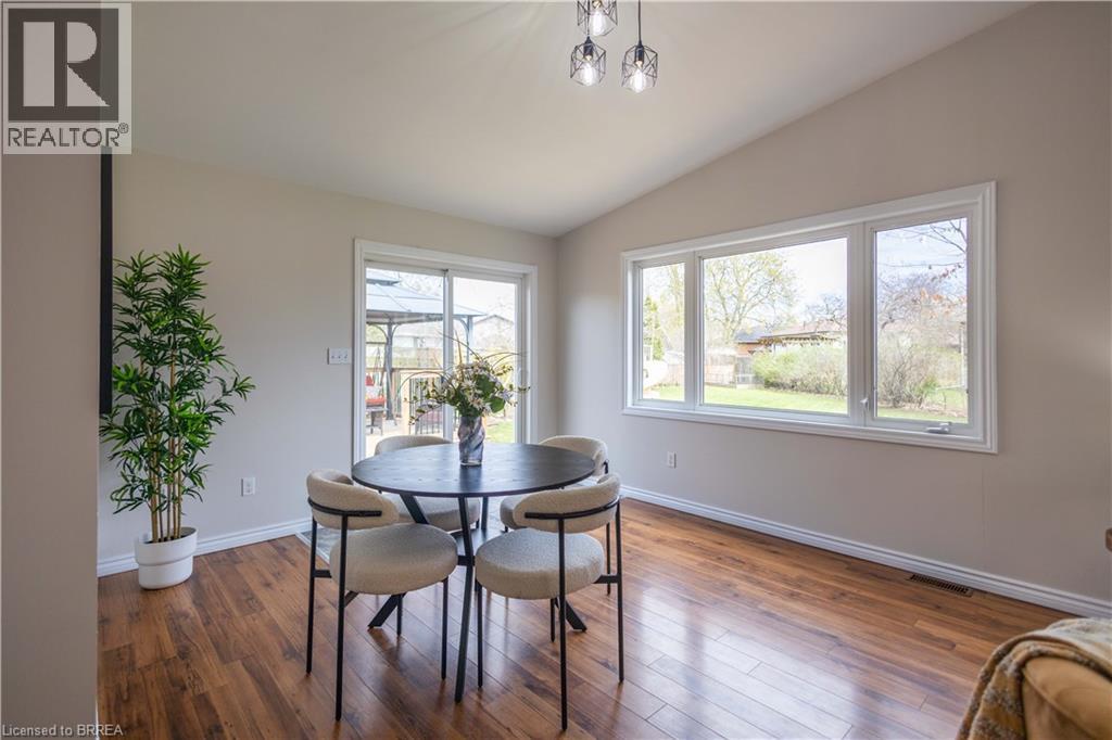 11 MONTOUR Place, Brantford, Ontario, N3R5E4 — Photo 11