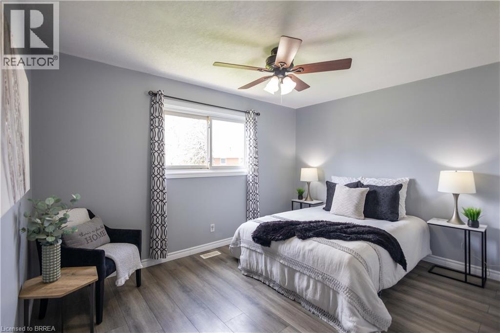 11 MONTOUR Place, Brantford, Ontario, N3R5E4 — Photo 15