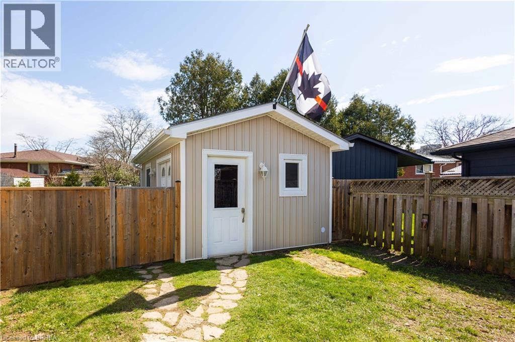 11 MONTOUR Place, Brantford, Ontario, N3R5E4 — Photo 30