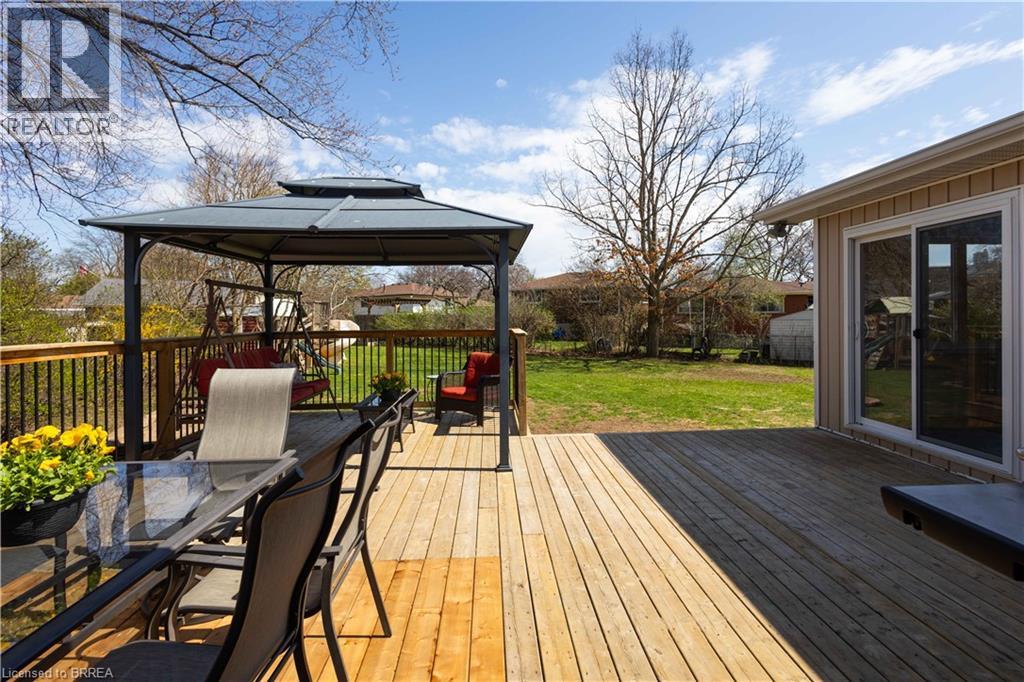 11 MONTOUR Place, Brantford, Ontario, N3R5E4 — Photo 34