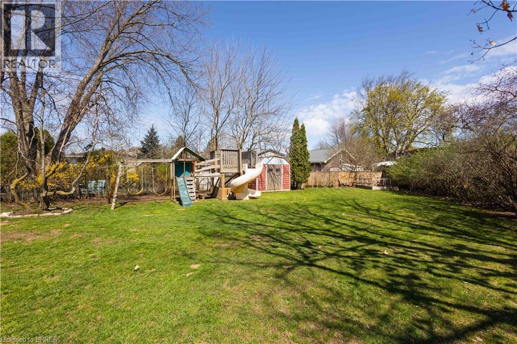 11 MONTOUR Place, Brantford, Ontario, N3R5E4 — Photo 36