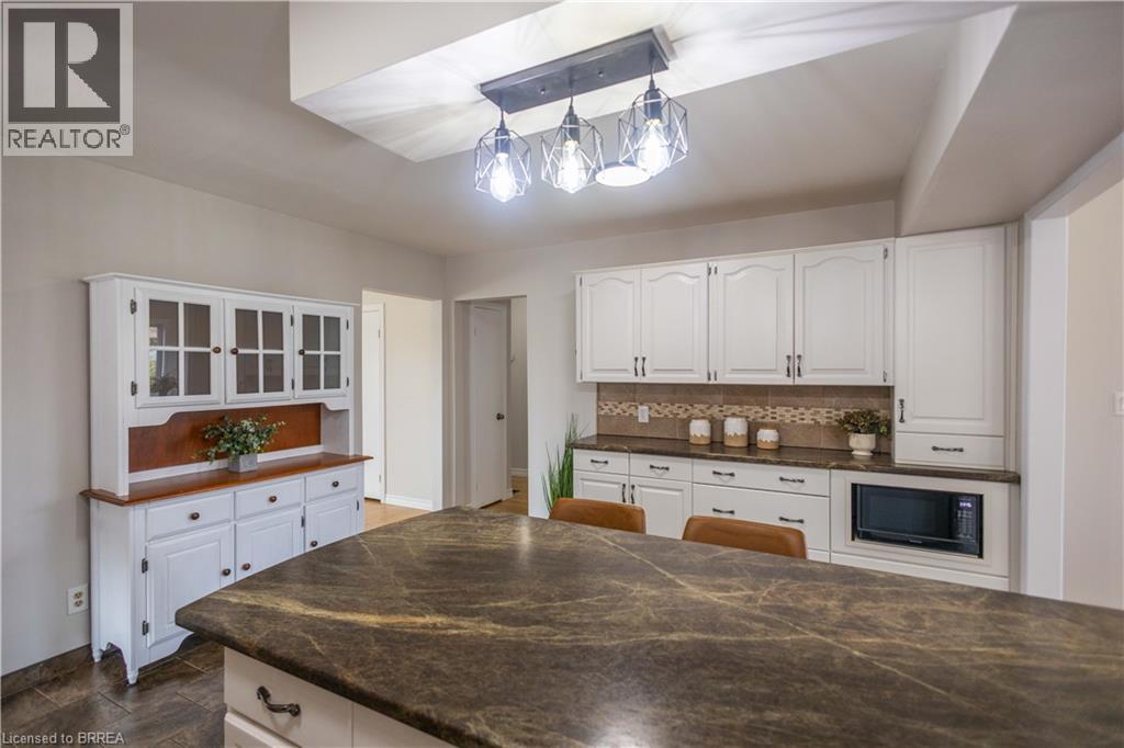 11 MONTOUR Place, Brantford, Ontario, N3R5E4 — Photo 9