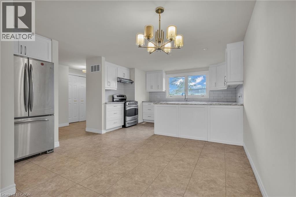 22 BLACKHORNE Crescent, Kitchener, Ontario, N2E1T1 — Photo 15