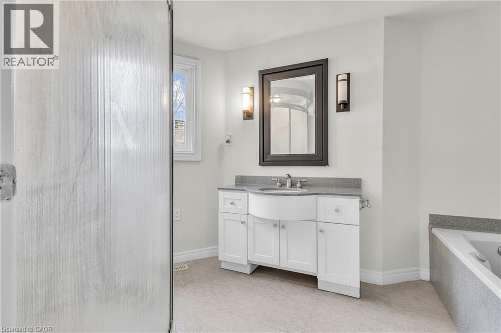 22 BLACKHORNE Crescent, Kitchener, Ontario, N2E1T1 — Photo 29