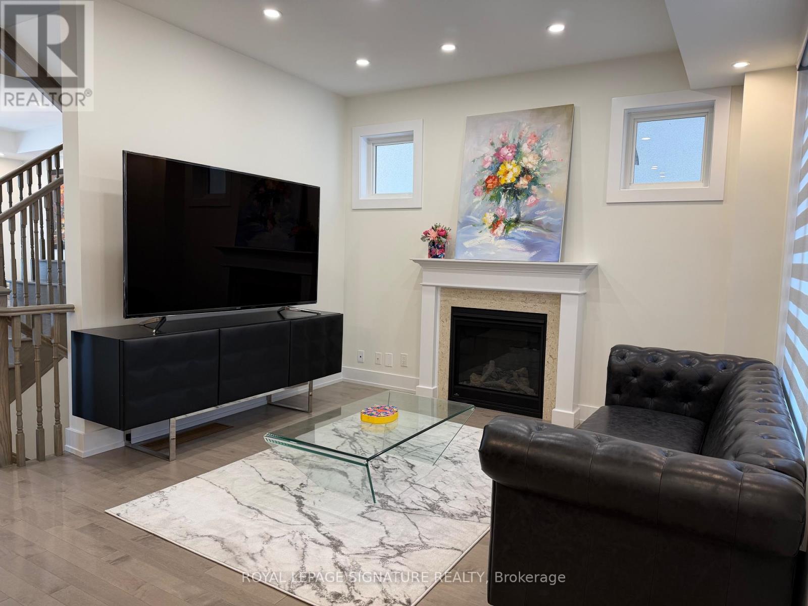 21 KOHN LANE, Markham (Angus Glen), Ontario, L6C3J3 — Photo 3