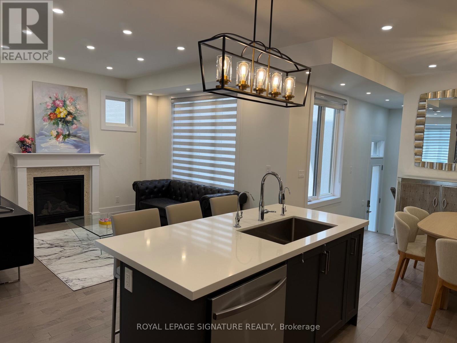 21 KOHN LANE, Markham (Angus Glen), Ontario, L6C3J3 — Photo 4