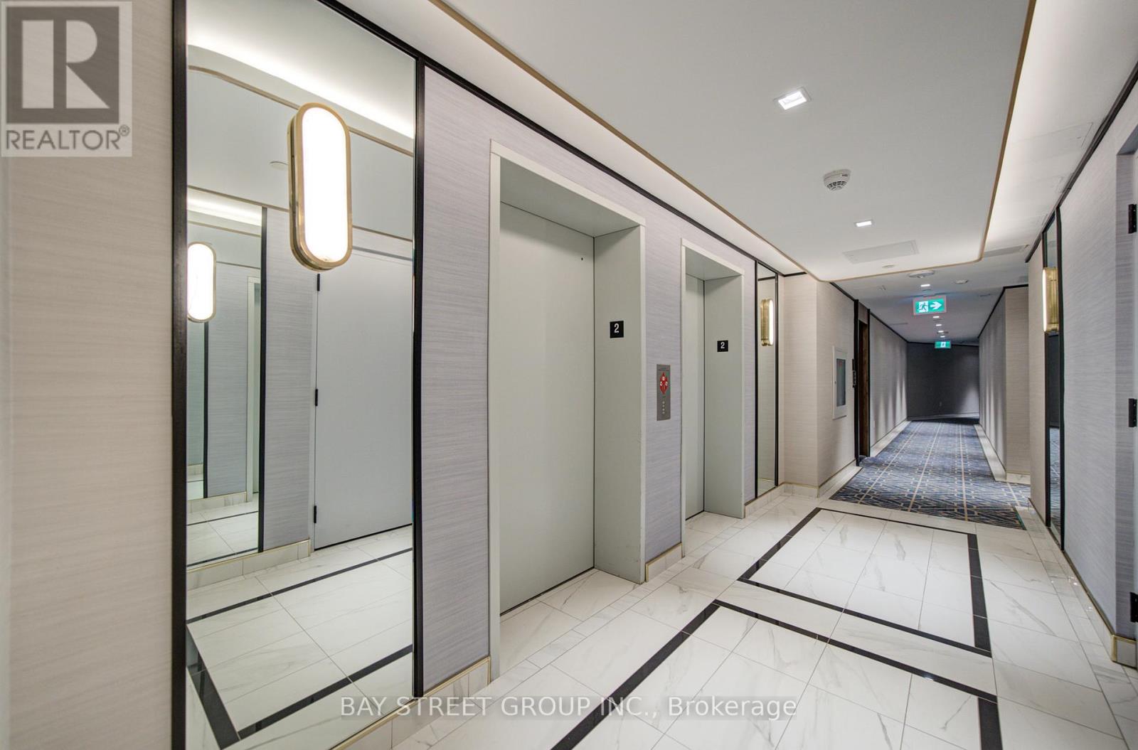 210 - 120 EAGLE ROCK WAY, Vaughan, Ontario, L6A5C2 — Photo 4