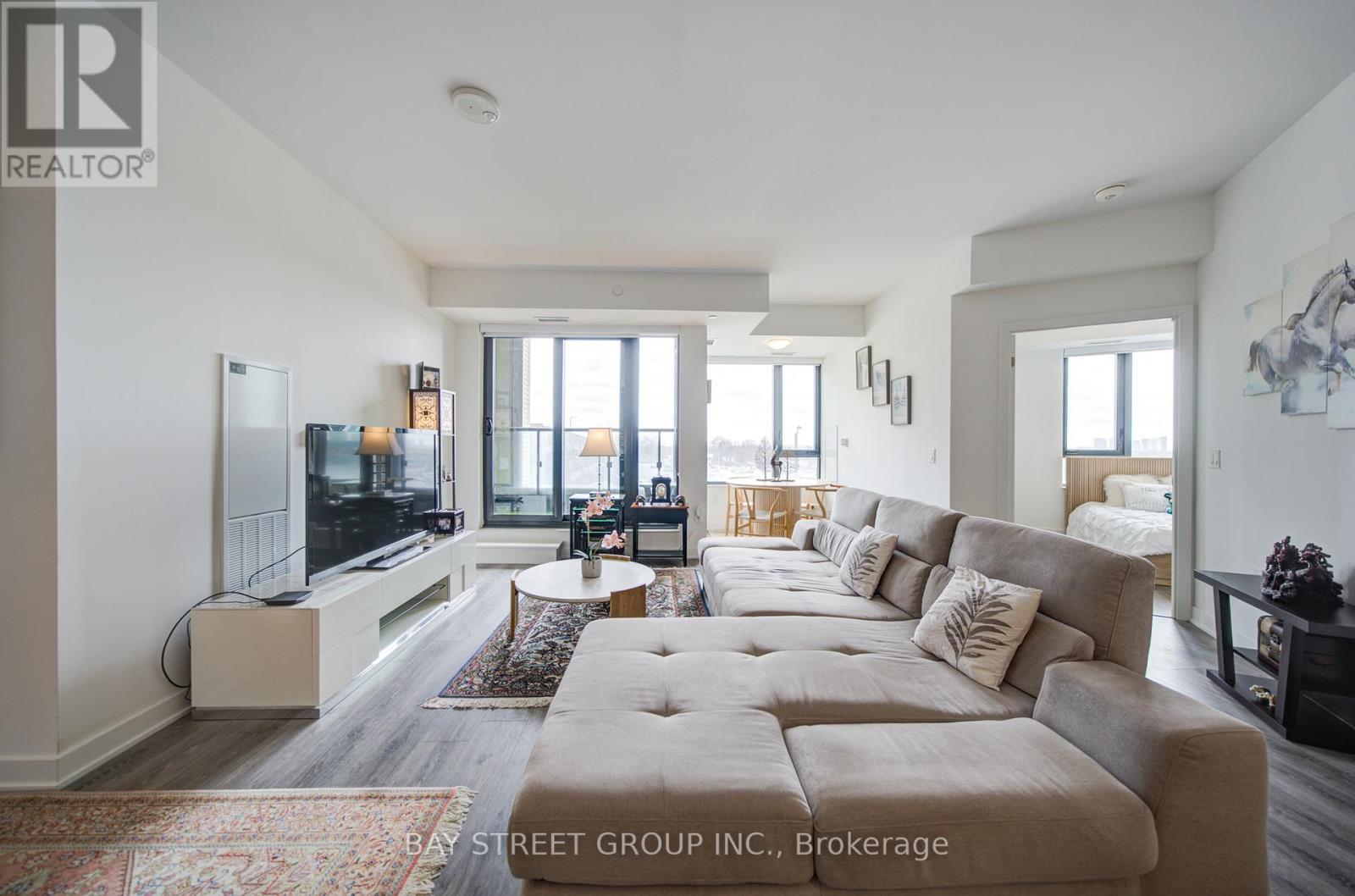 210 - 120 EAGLE ROCK WAY, Vaughan, Ontario, L6A5C2 — Photo 9