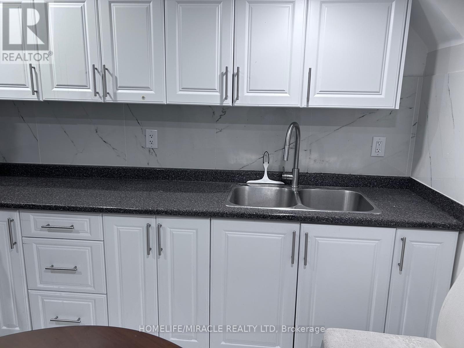 21 DONLAMONT CIRCLE, Brampton (Northwest Brampton), Ontario, L7A4T5 — Photo 22