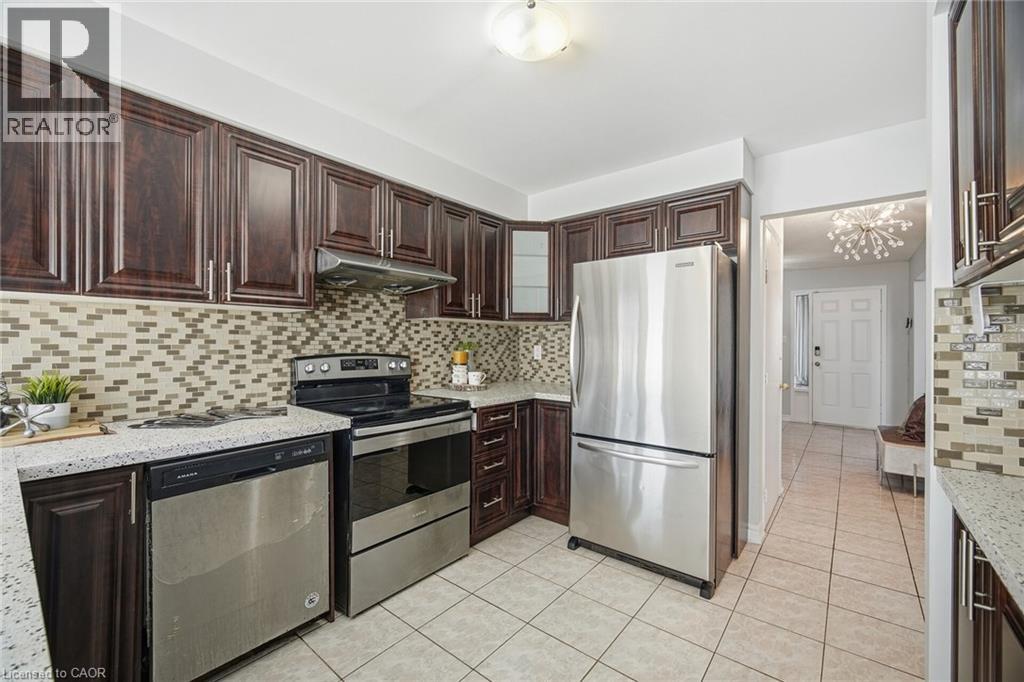 1 DONALDSON Drive, Brampton, Ontario, L6Y3G7 — Photo 4