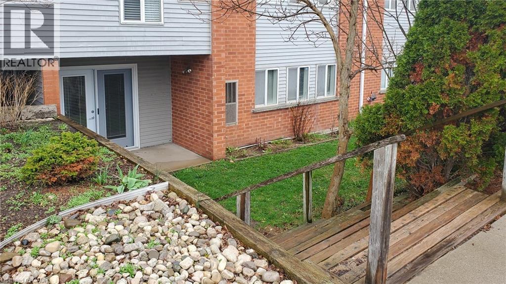 500 WESTMOUNT Road W Unit# 103, Kitchener, Ontario, N2M5M9 — Photo 3