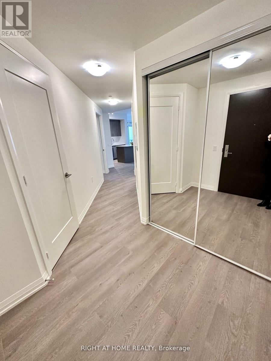 2115 - 9000 JANE STREET, Vaughan (Vellore Village), Ontario, L4K0M6 — Photo 3