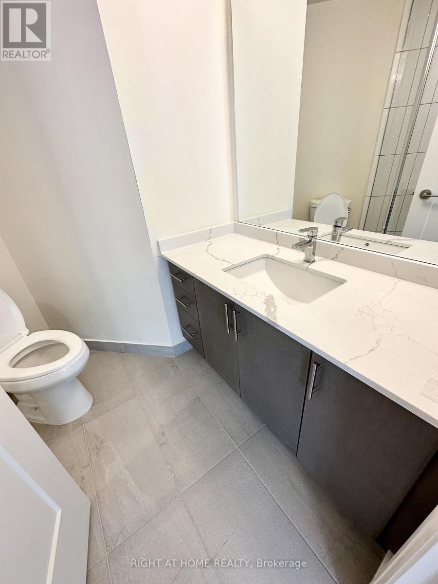 2115 - 9000 JANE STREET, Vaughan (Vellore Village), Ontario, L4K0M6 — Photo 8