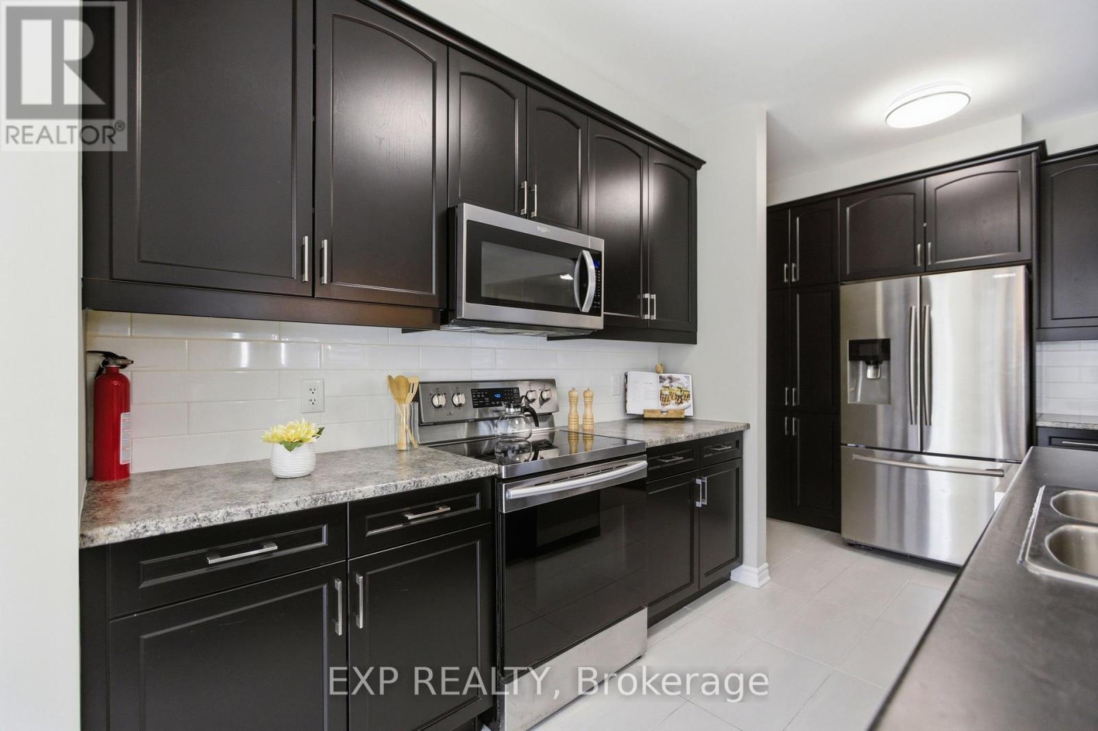 652 CONTINENTAL AVENUE, Ottawa, Ontario, K2V0R1 — Photo 10