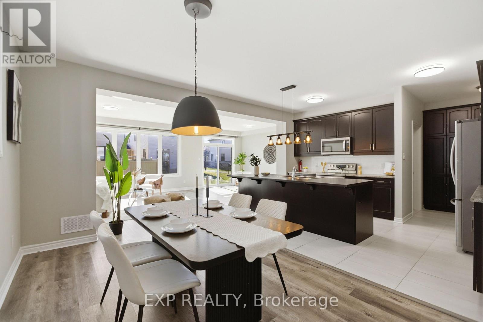 652 CONTINENTAL AVENUE, Ottawa, Ontario, K2V0R1 — Photo 5