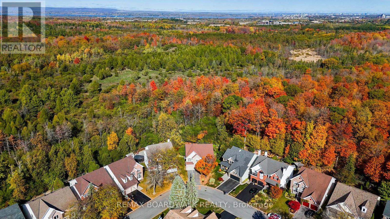 57 MATTAWA CRESCENT, Ottawa, Ontario, K2M2E8 — Photo 2