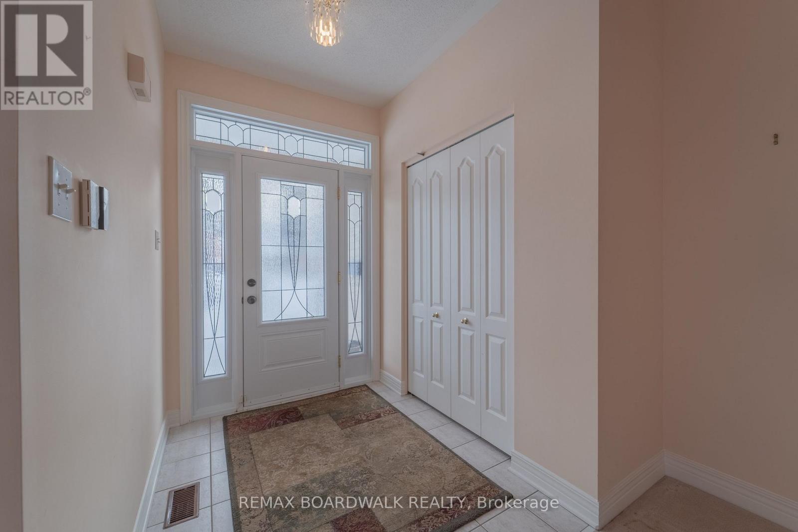 57 MATTAWA CRESCENT, Ottawa, Ontario, K2M2E8 — Photo 3