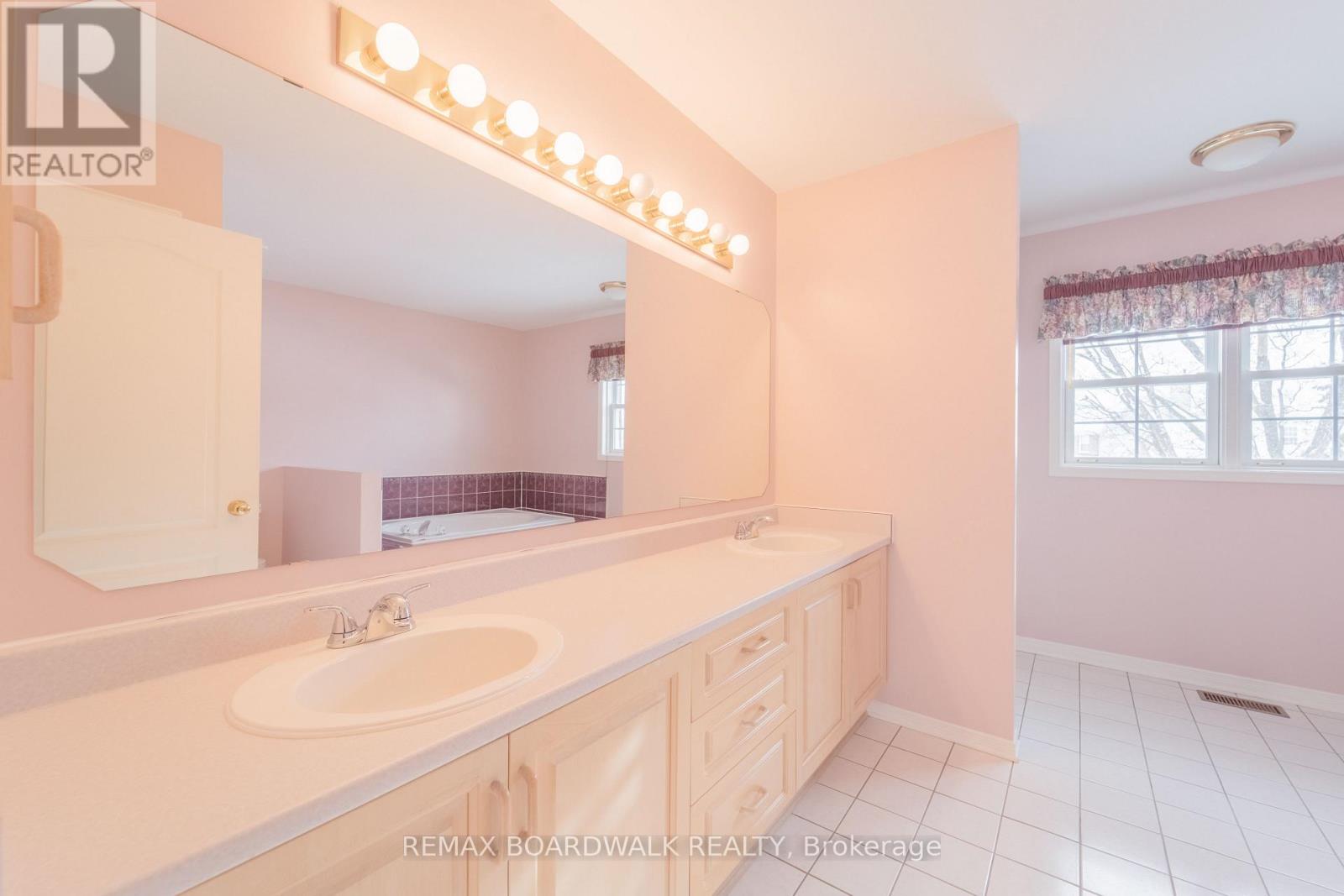 57 MATTAWA CRESCENT, Ottawa, Ontario, K2M2E8 — Photo 30