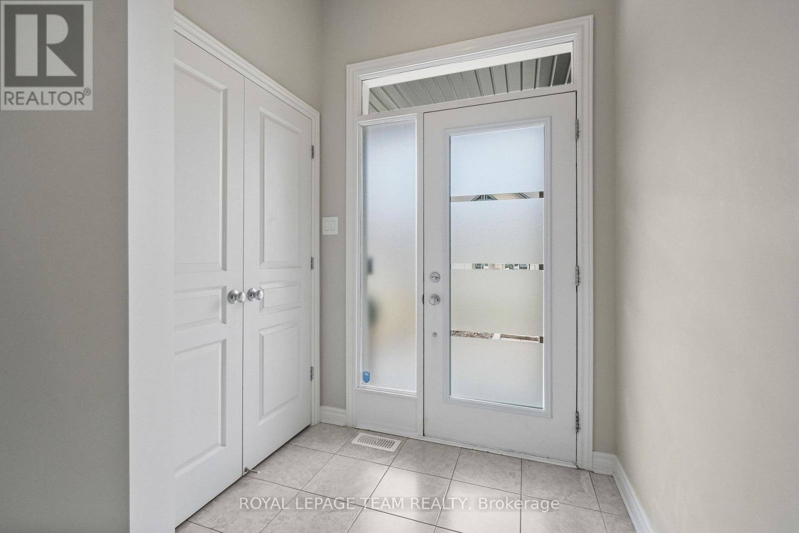 534 STARGAZER CRESCENT, Ottawa, Ontario, K4M0H2 — Photo 3