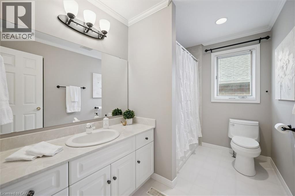 140 GOLF LINKS Drive, Baden, Ontario, N3A3P1 — Photo 13
