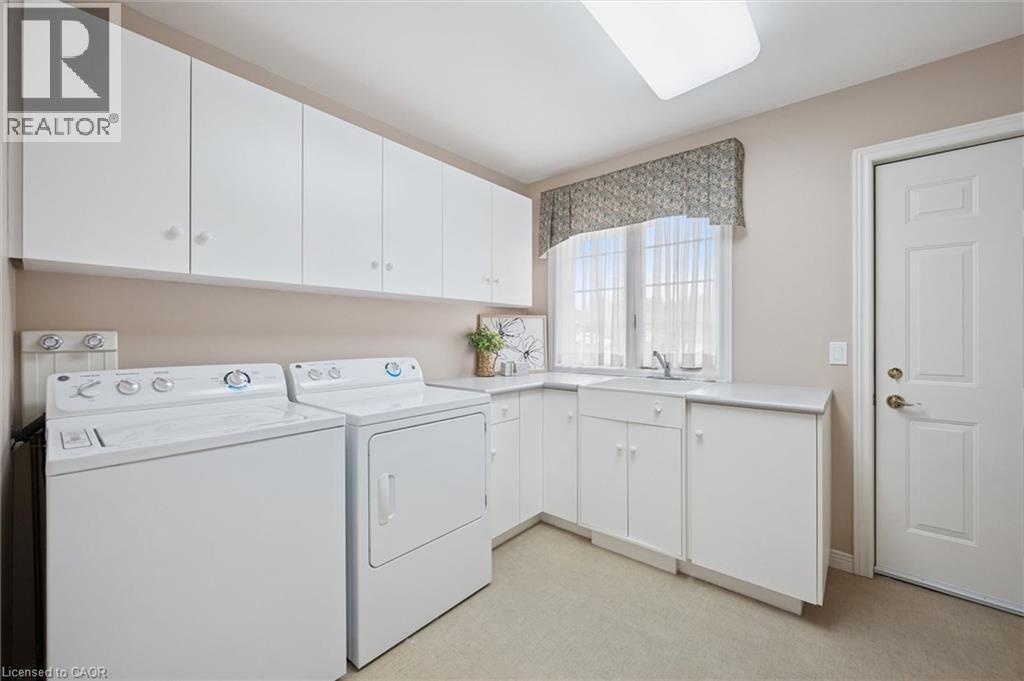 140 GOLF LINKS Drive, Baden, Ontario, N3A3P1 — Photo 14