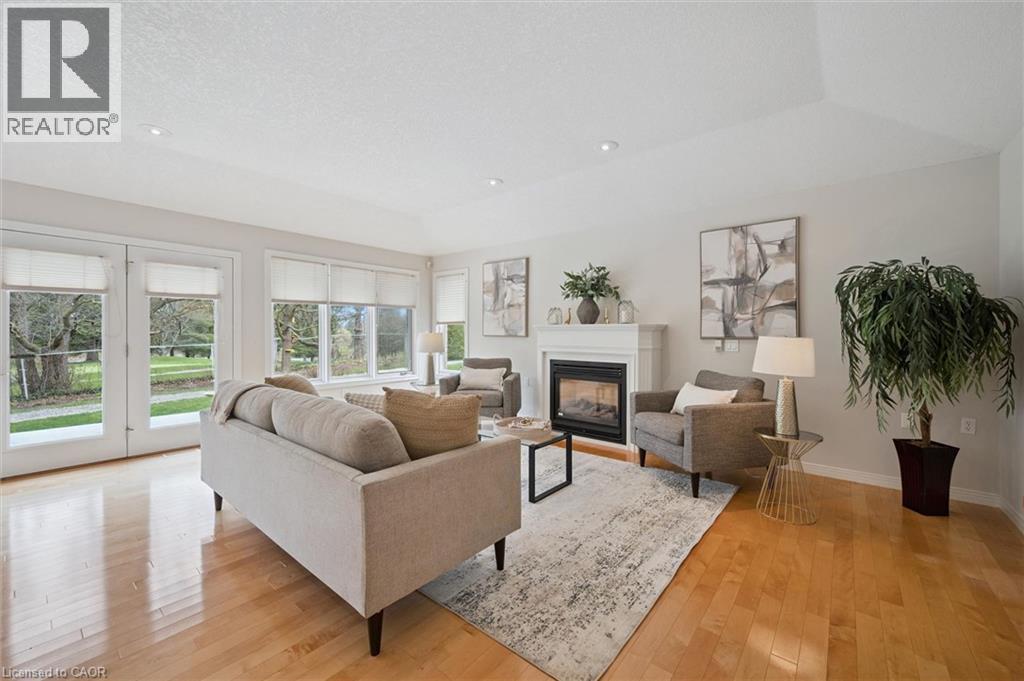 140 GOLF LINKS Drive, Baden, Ontario, N3A3P1 — Photo 7