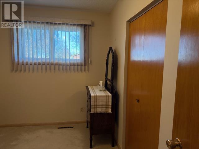 414 Sycamore PL, Thunder Bay, Ontario, P7C1W9 — Photo 6