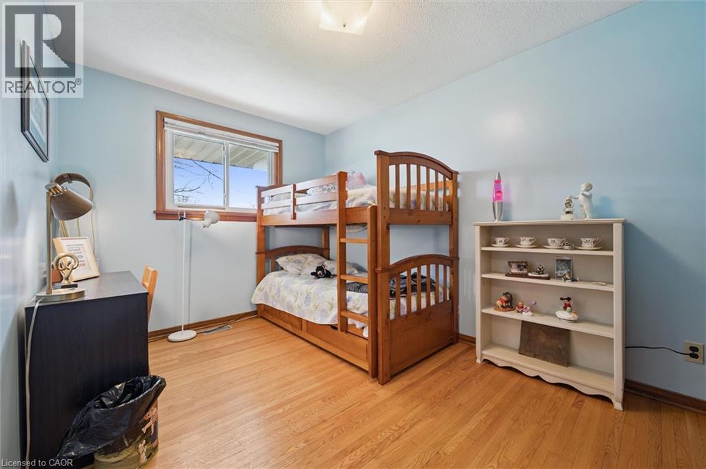 26 PARKHILL Court, Kitchener, Ontario, N2C2C4 — Photo 17