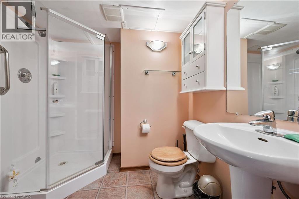 26 PARKHILL Court, Kitchener, Ontario, N2C2C4 — Photo 26