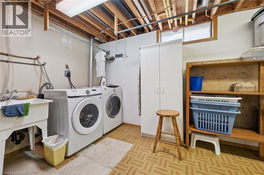 26 PARKHILL Court, Kitchener, Ontario, N2C2C4 — Photo 28