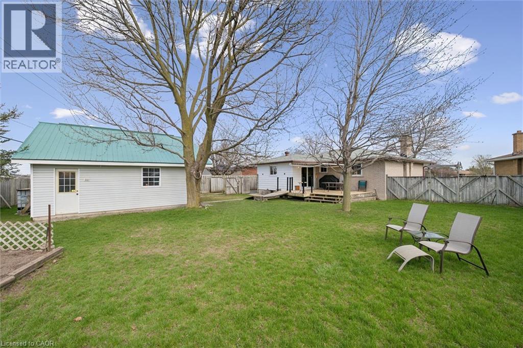 26 PARKHILL Court, Kitchener, Ontario, N2C2C4 — Photo 38