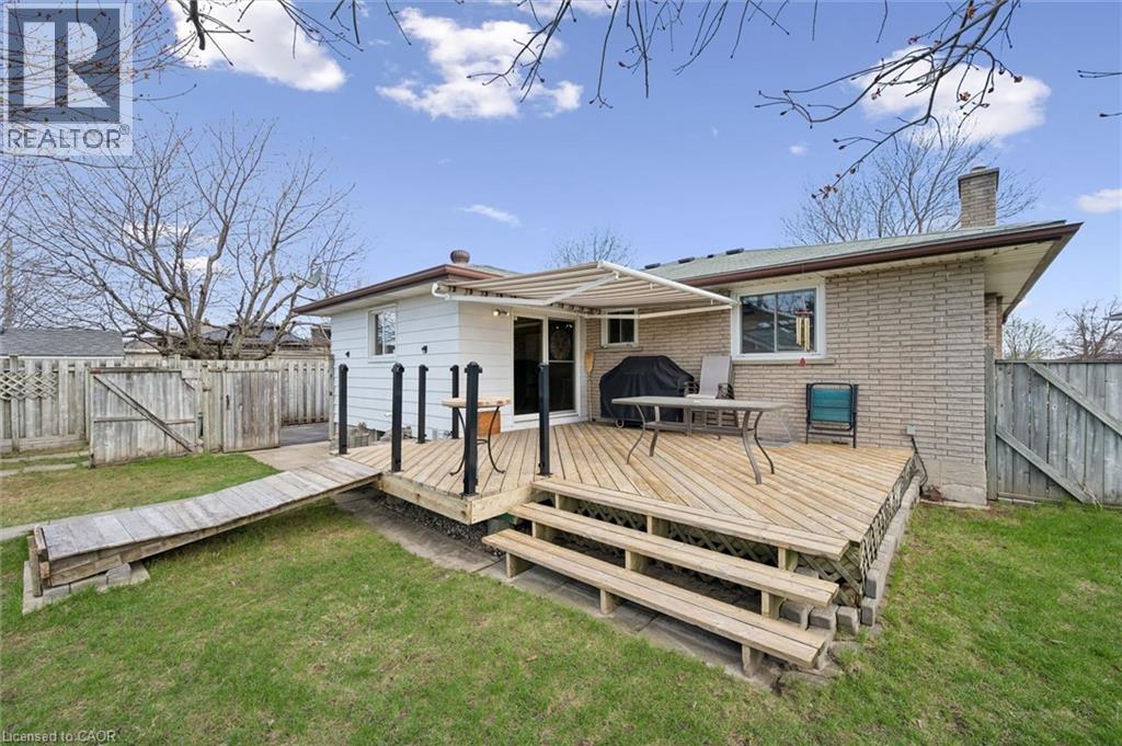 26 PARKHILL Court, Kitchener, Ontario, N2C2C4 — Photo 40