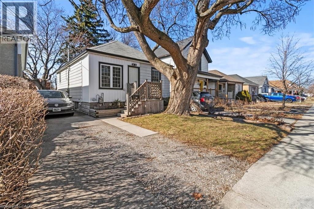 29 WEXFORD Avenue N, Hamilton, Ontario, L8H4M2 — Photo 3