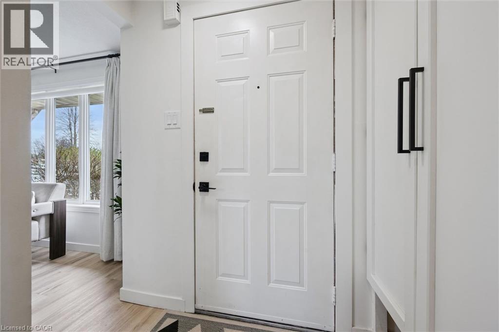 54 HARVEST Court, Kitchener, Ontario, N2P1T3 — Photo 13