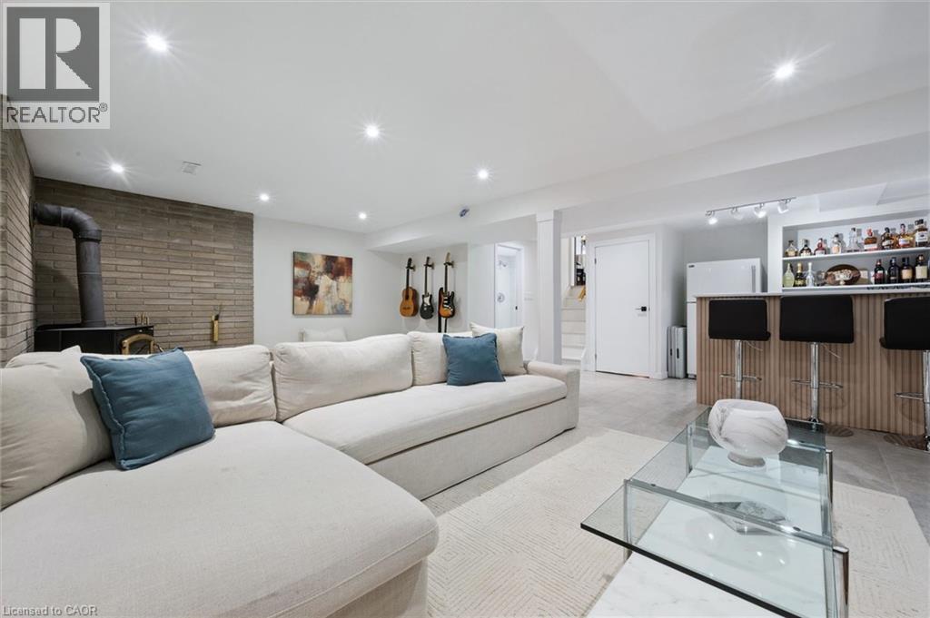 54 HARVEST Court, Kitchener, Ontario, N2P1T3 — Photo 35