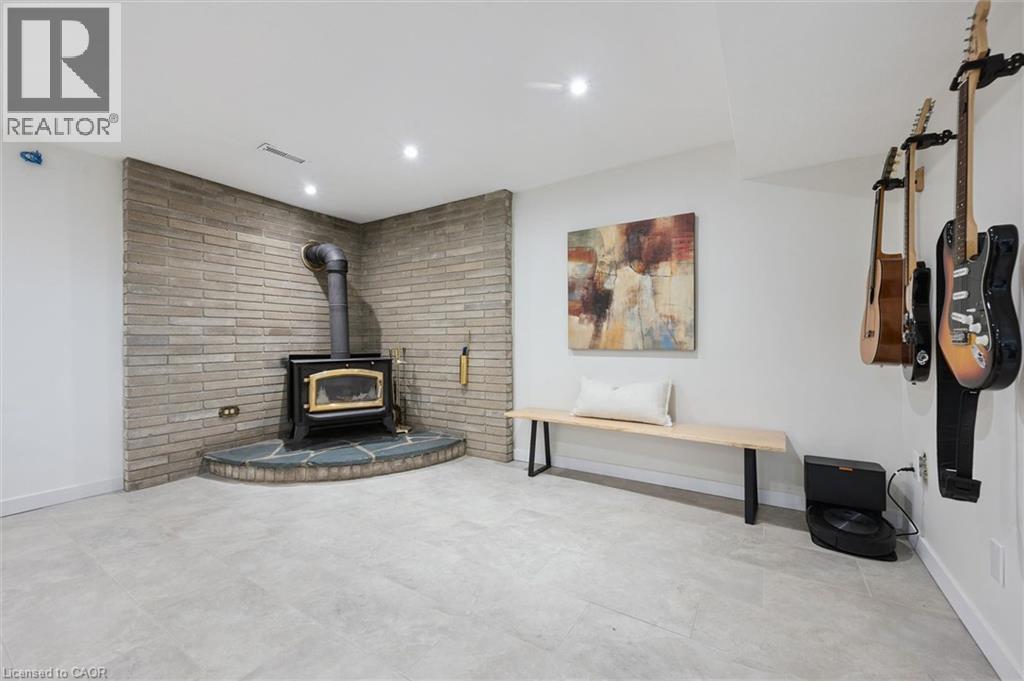 54 HARVEST Court, Kitchener, Ontario, N2P1T3 — Photo 38