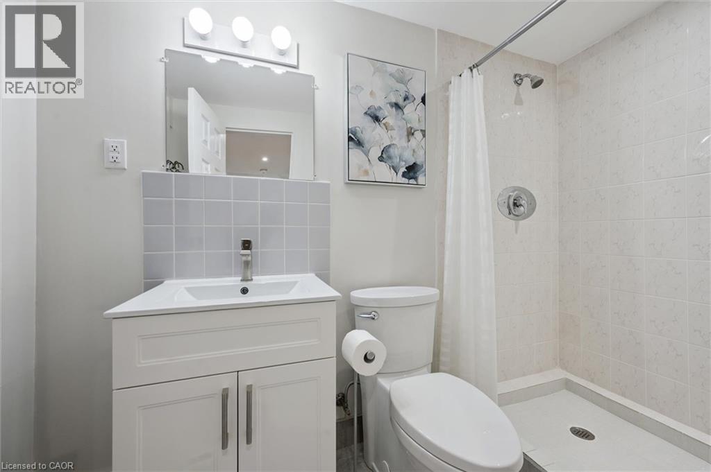 54 HARVEST Court, Kitchener, Ontario, N2P1T3 — Photo 40