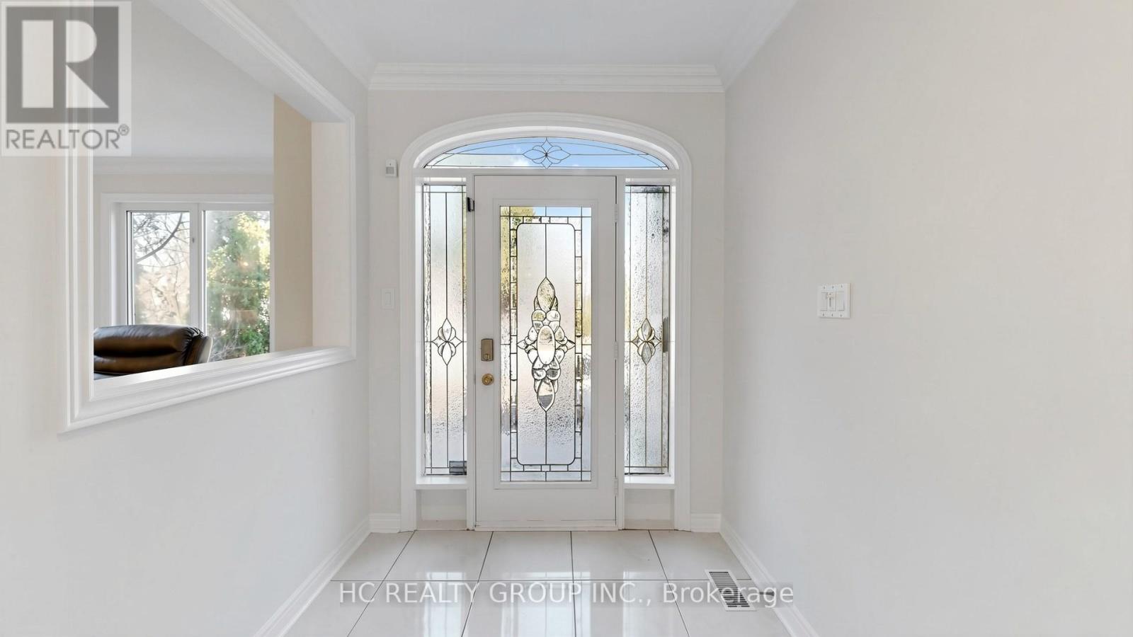 23 BROOKEVIEW DRIVE, Aurora (Aurora Highlands), Ontario, L4G6N1 — Photo 4