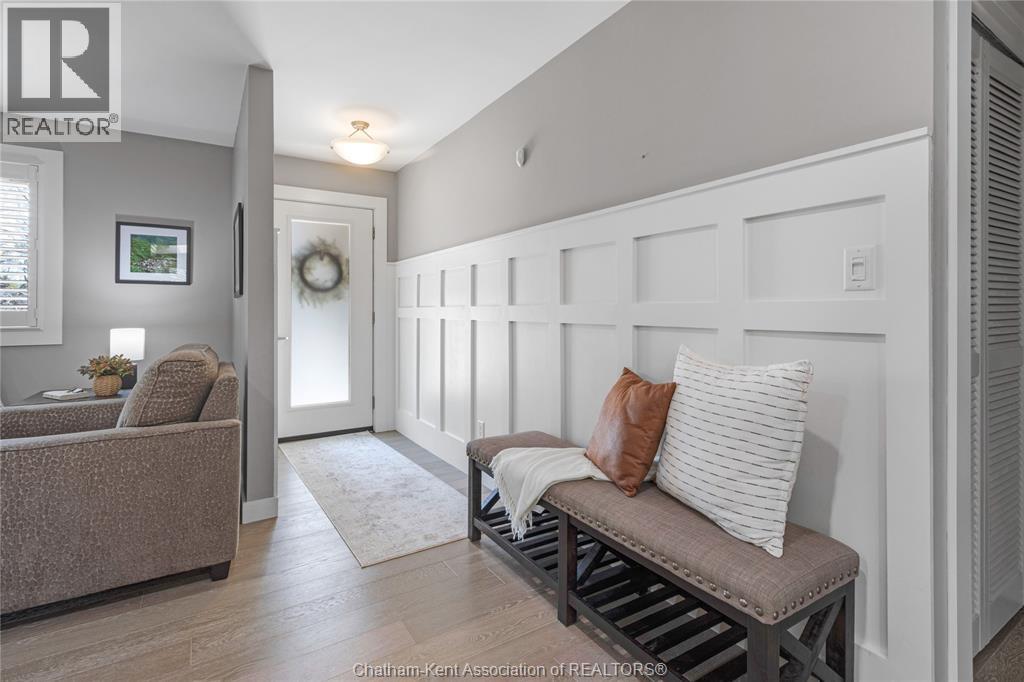 323 VICTORIA AVENUE, Chatham, Ontario, N7L3B1 — Photo 6