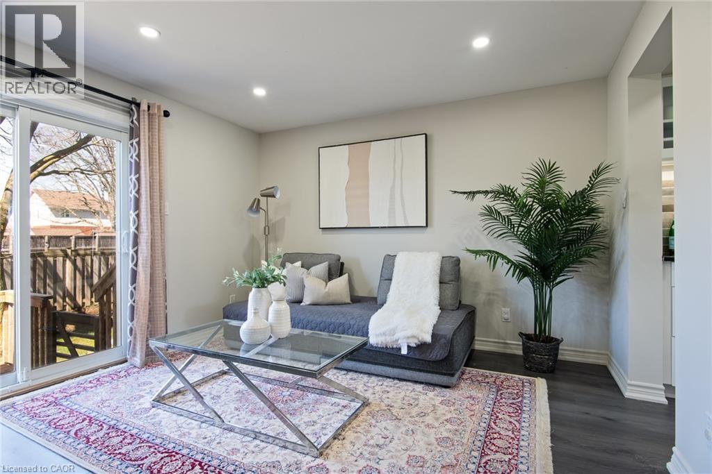 465 WOOLWICH Street Unit# 9, Waterloo, Ontario, N2K3S4 — Photo 7