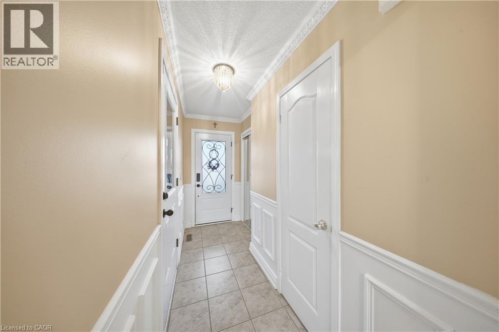 1386 QUEST Circle, Mississauga, Ontario, L5N8B5 — Photo 4