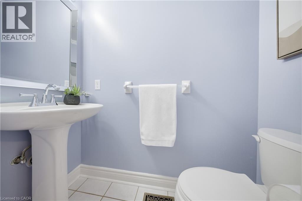 1386 QUEST Circle, Mississauga, Ontario, L5N8B5 — Photo 7