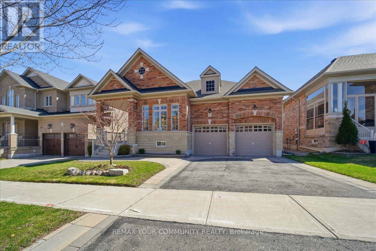 51 TONNER CRESCENT, Aurora, Ontario, L4G0G6 — Photo 2