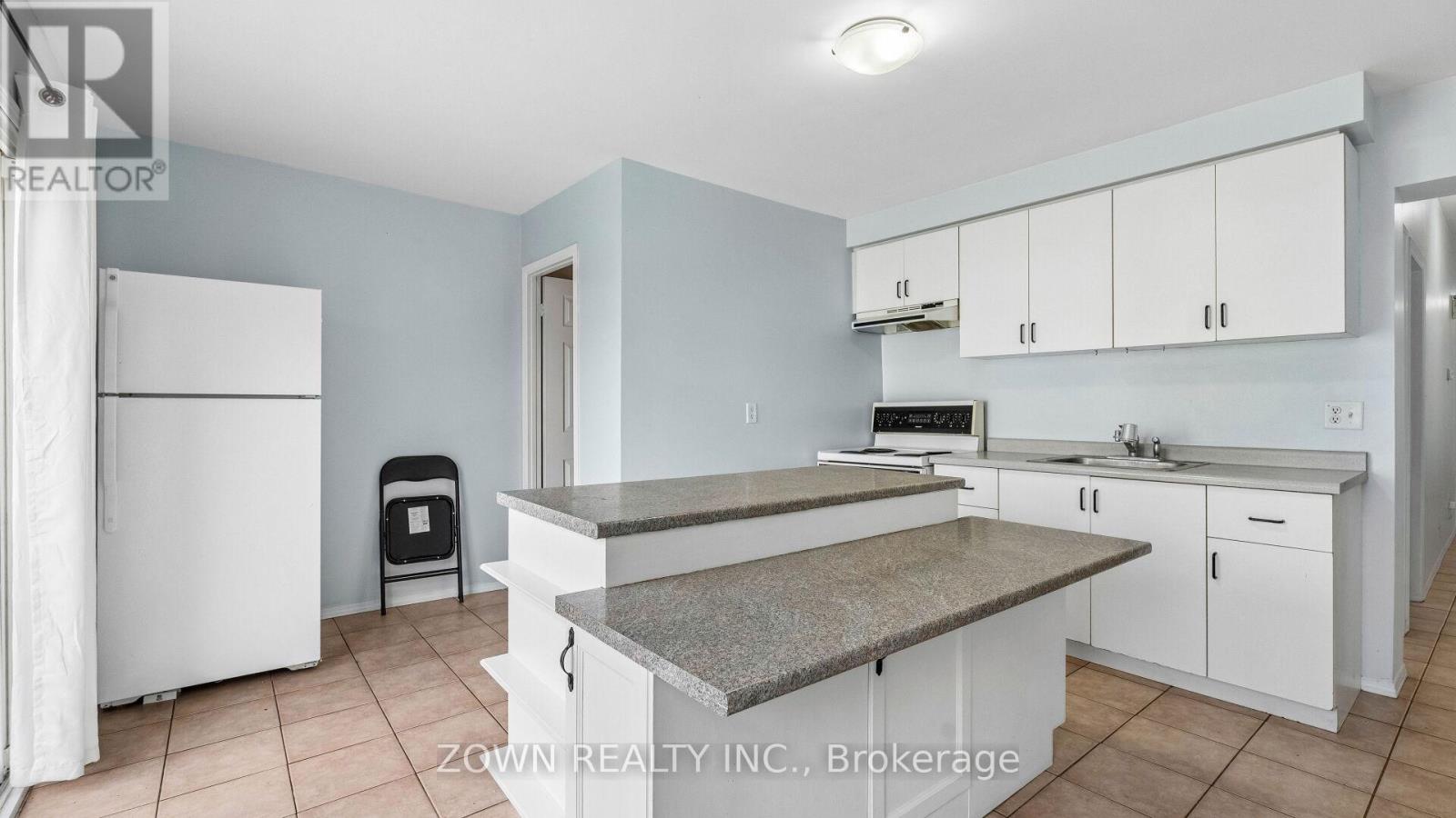 111 HILLYARD STREET, Hamilton (North End), Ontario, L8L6B5 — Photo 11