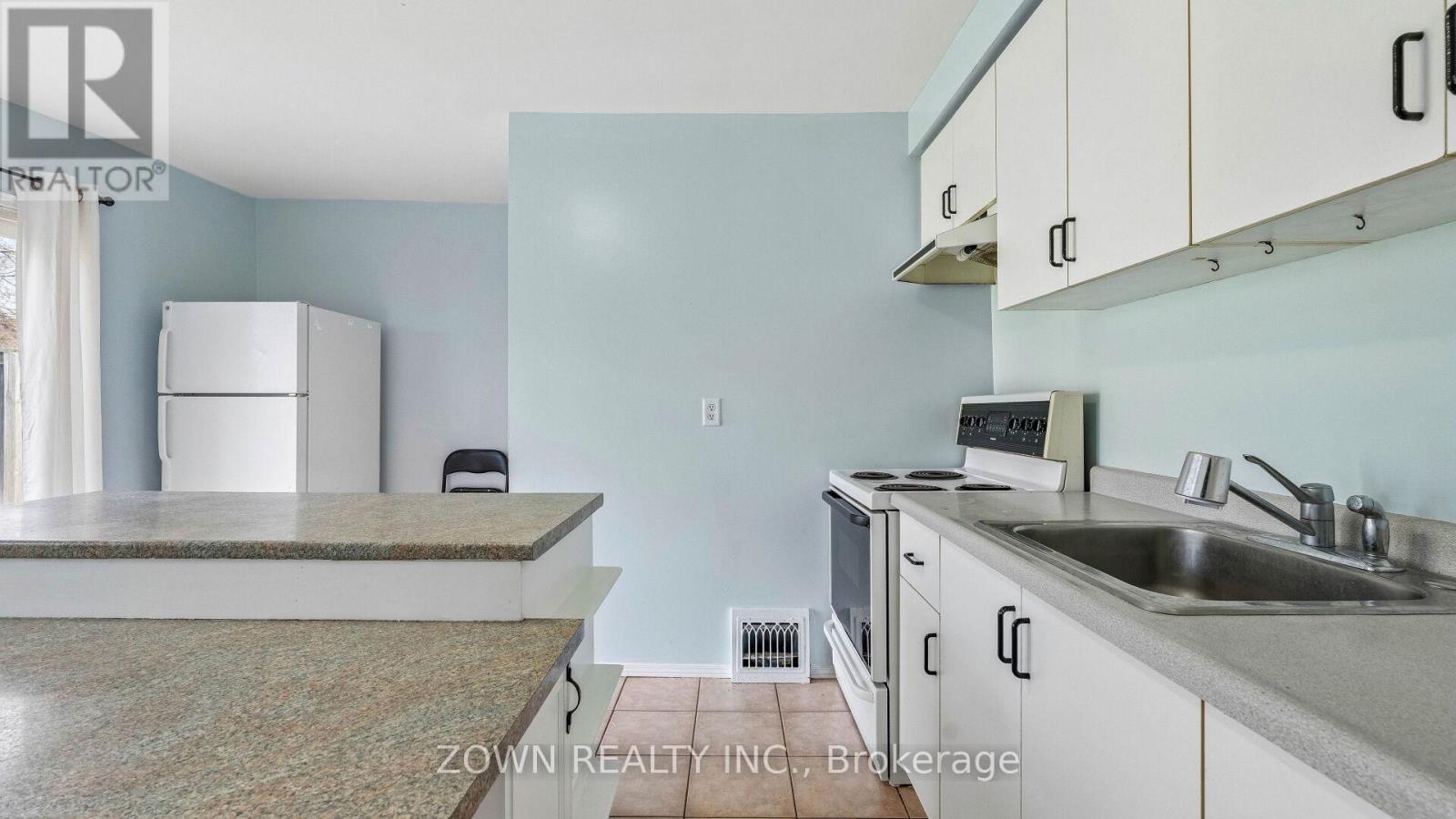 111 HILLYARD STREET, Hamilton (North End), Ontario, L8L6B5 — Photo 13